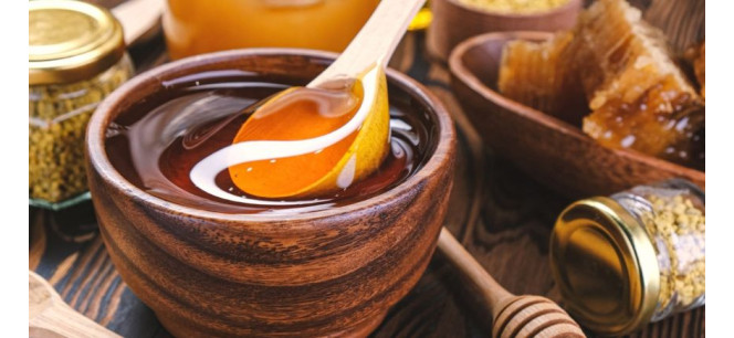 Як утворюється мед та інші продукти бджільництва
